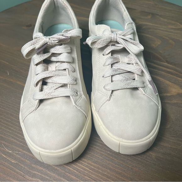 Dr.Scholls Women’s Happiness Lo Sneaker Light Gray/ Cream Size 7 Lace Up Comfort - Picture 3 of 9